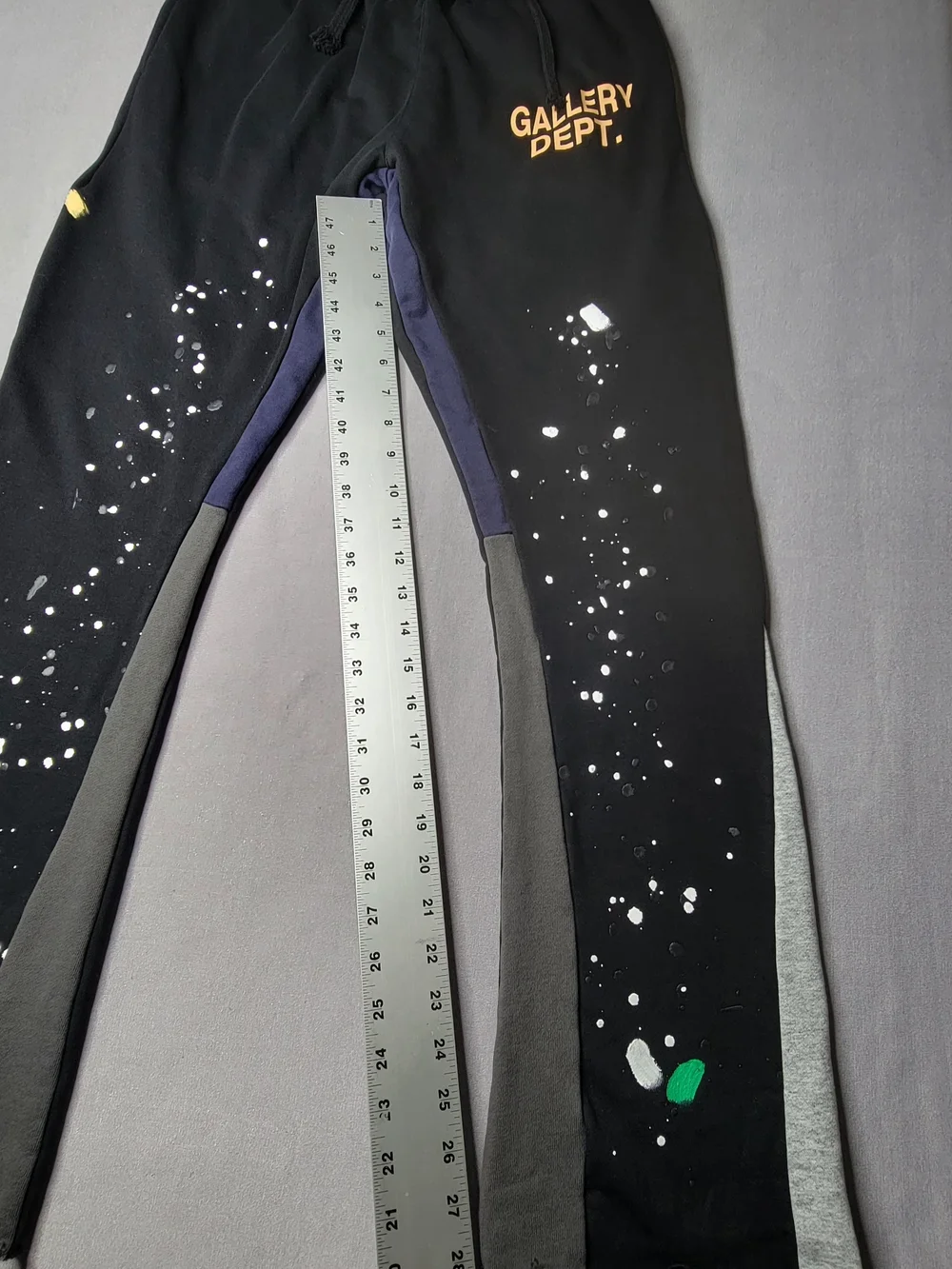 Gallery Dept Flare Painted Mens Sweatpants Color Black.navy.grey Size M